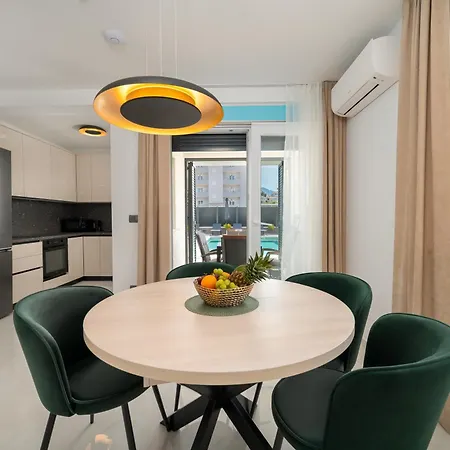 Mari- Royale Villa *