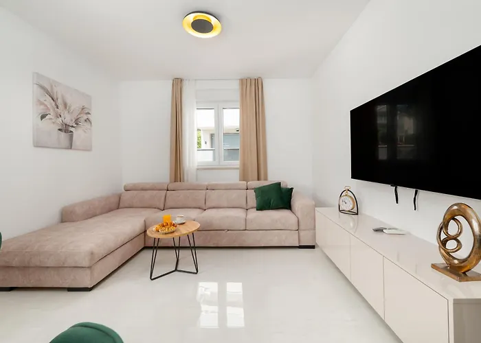Villa Mari- Royale *