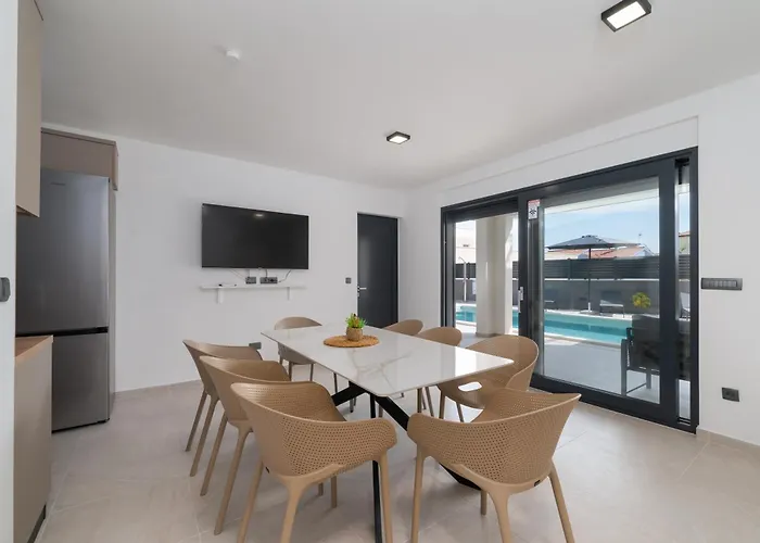 Mari- Royale *