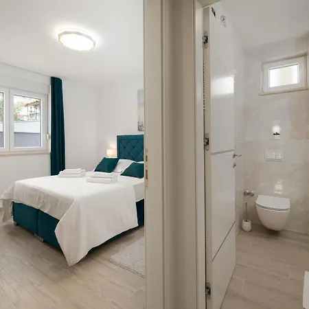 Mari- Royale * Podstrana