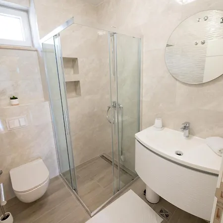 Mari- Royale * Podstrana