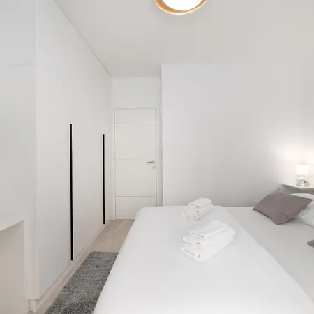 Mari- Royale Vila Podstrana