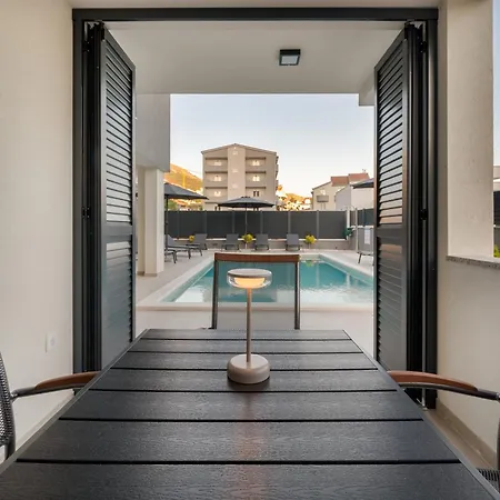 Villa Mari- Royale Podstrana