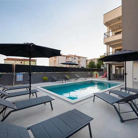 Vila Mari- Royale Podstrana